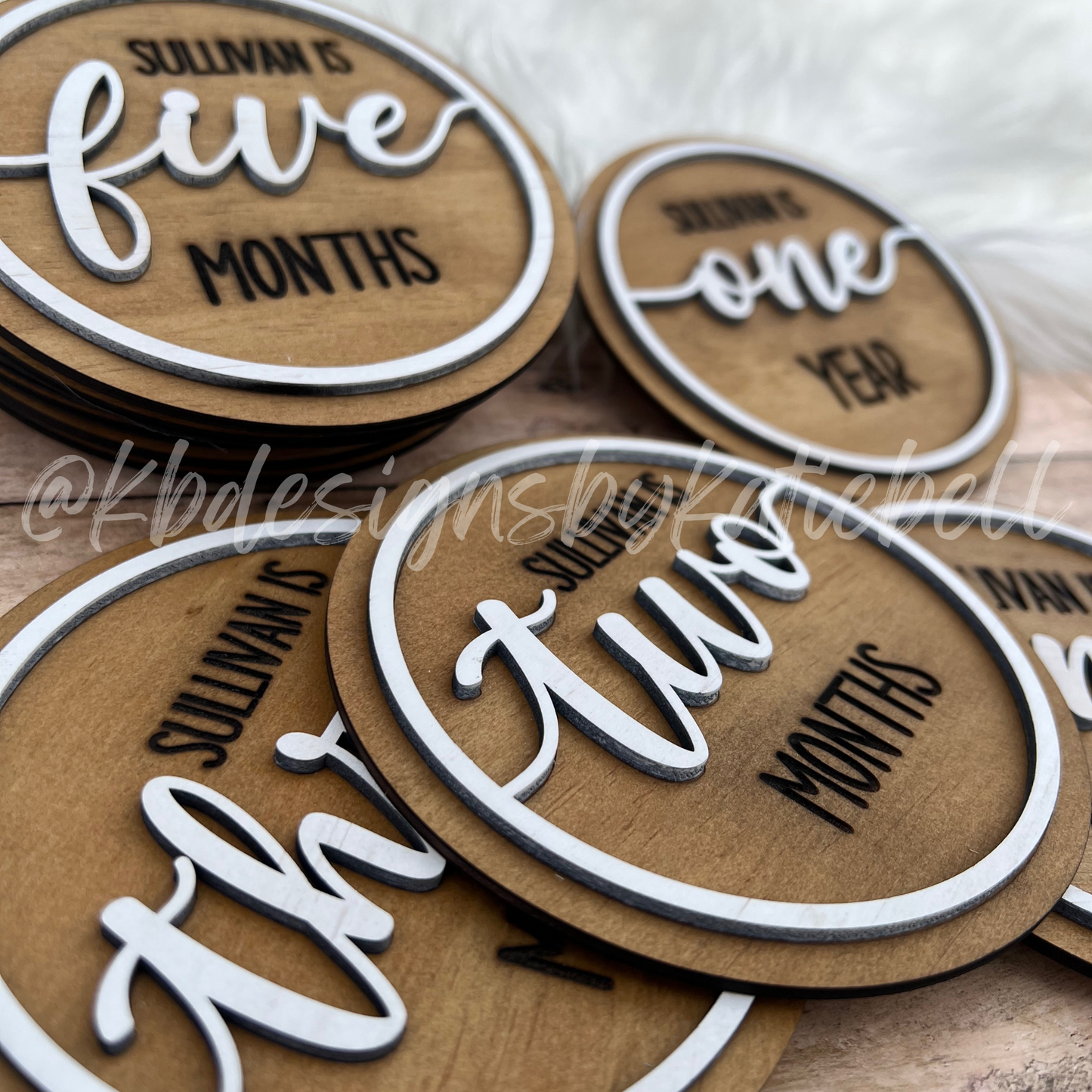 Personalized Baby Monthly Milestone Wood Rounds, Milestone Cards,Milestone Marker, Monthly Milestones,Baby Photo Prop, Baby Milestone Photos